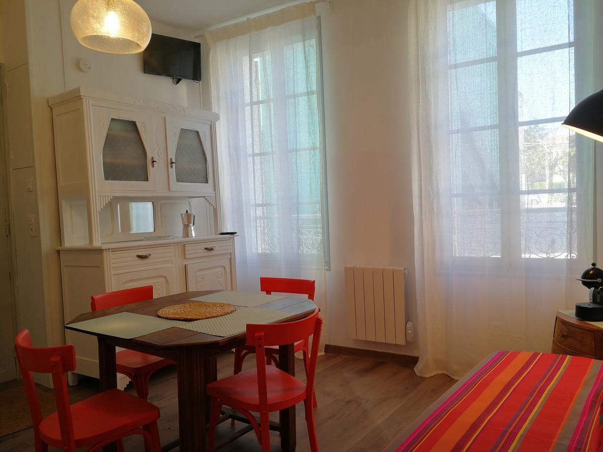 La Loge Du Theatre - Saintes Appartement Buitenkant foto
